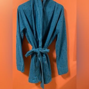 Women’s Aerie Robe with Blue Stars.